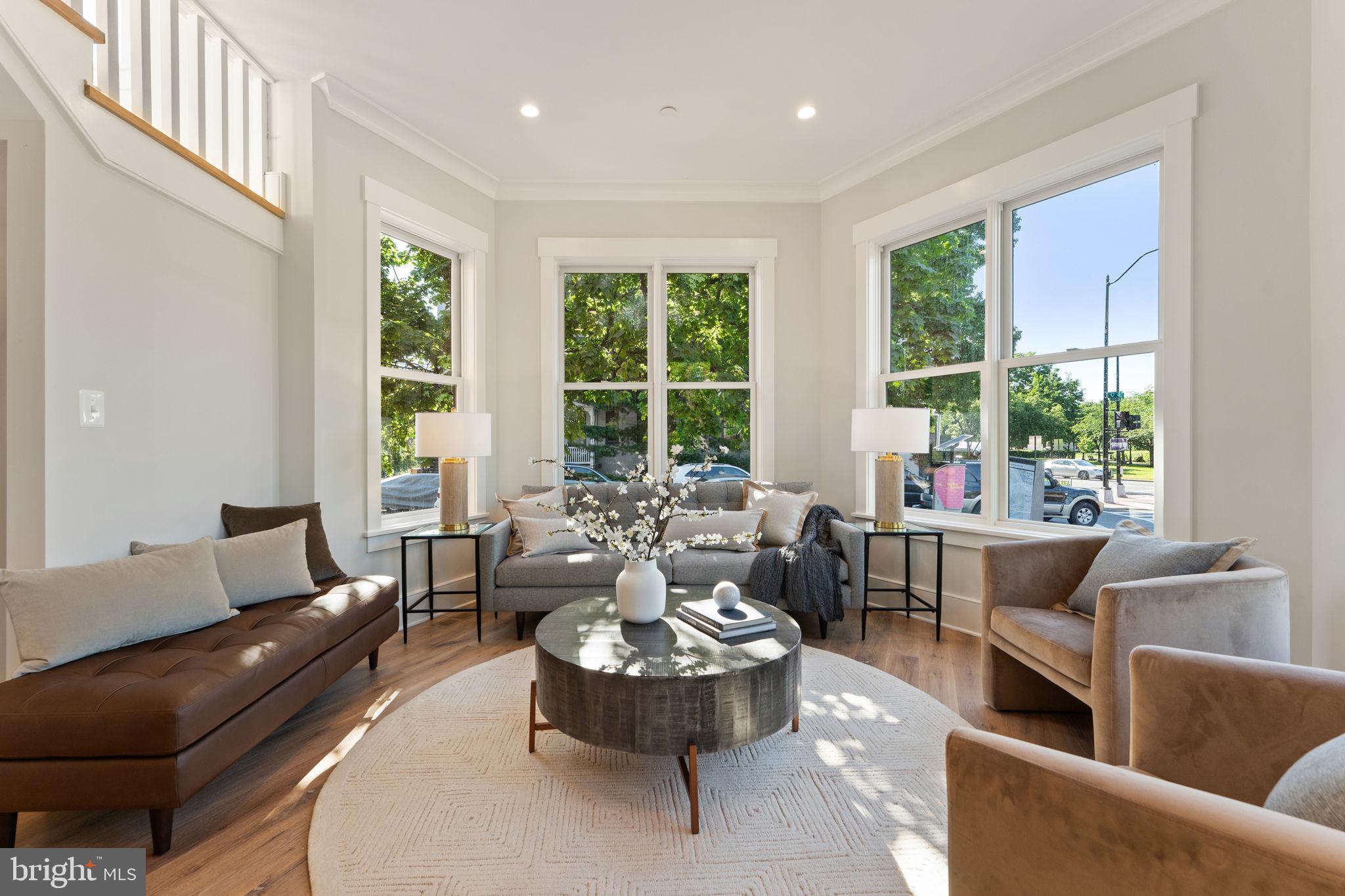 CAPITOL HILL - Residential