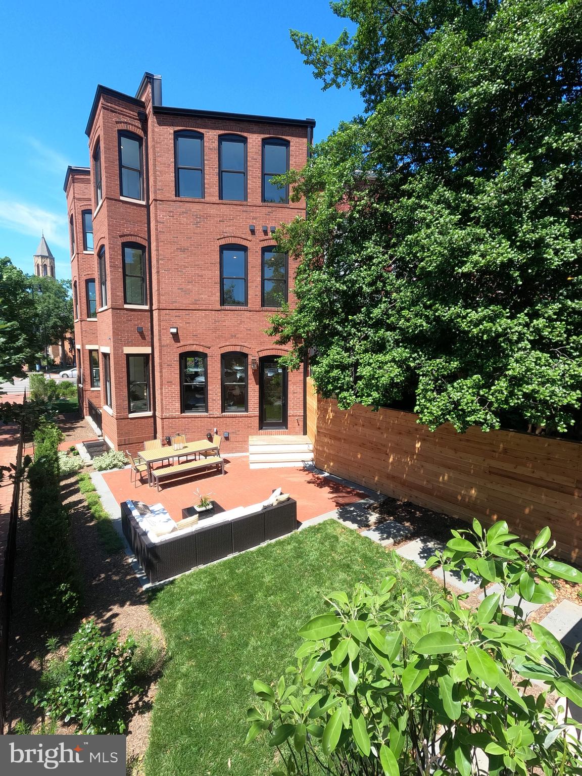 CAPITOL HILL - Residential