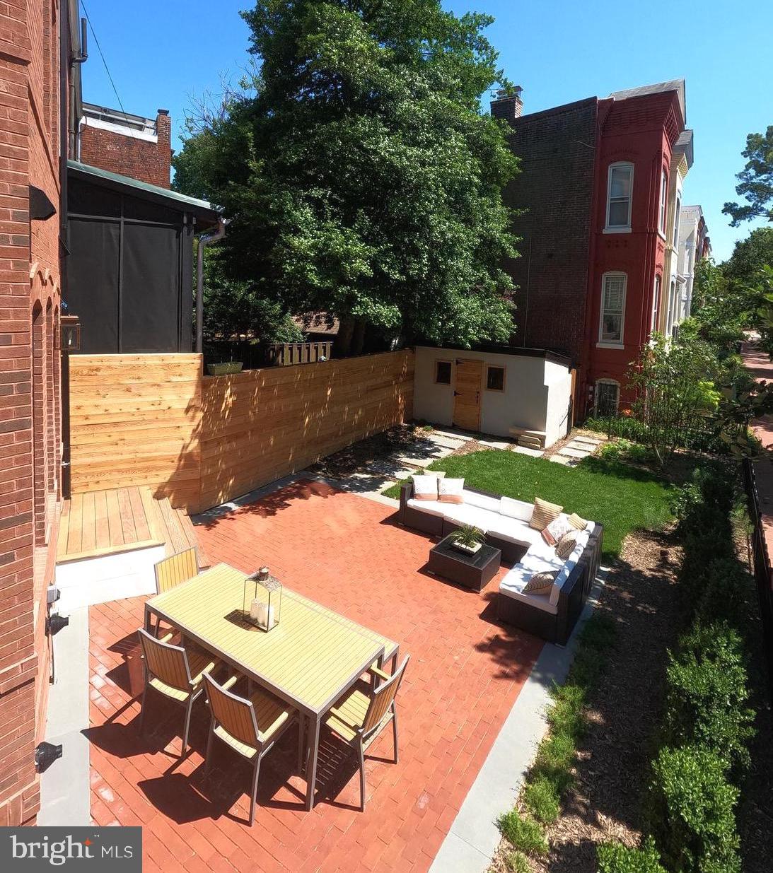 CAPITOL HILL - Residential