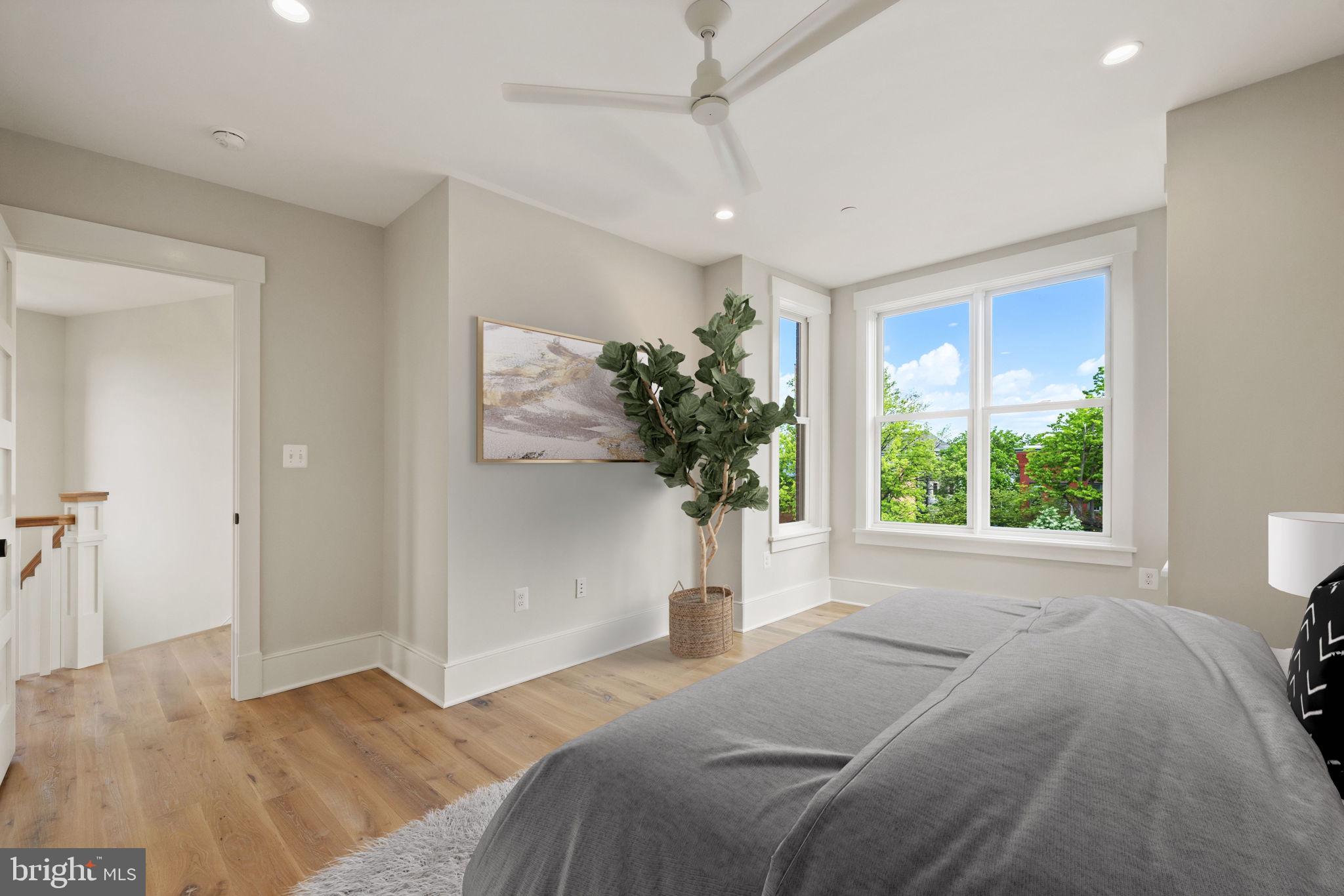 CAPITOL HILL - Residential