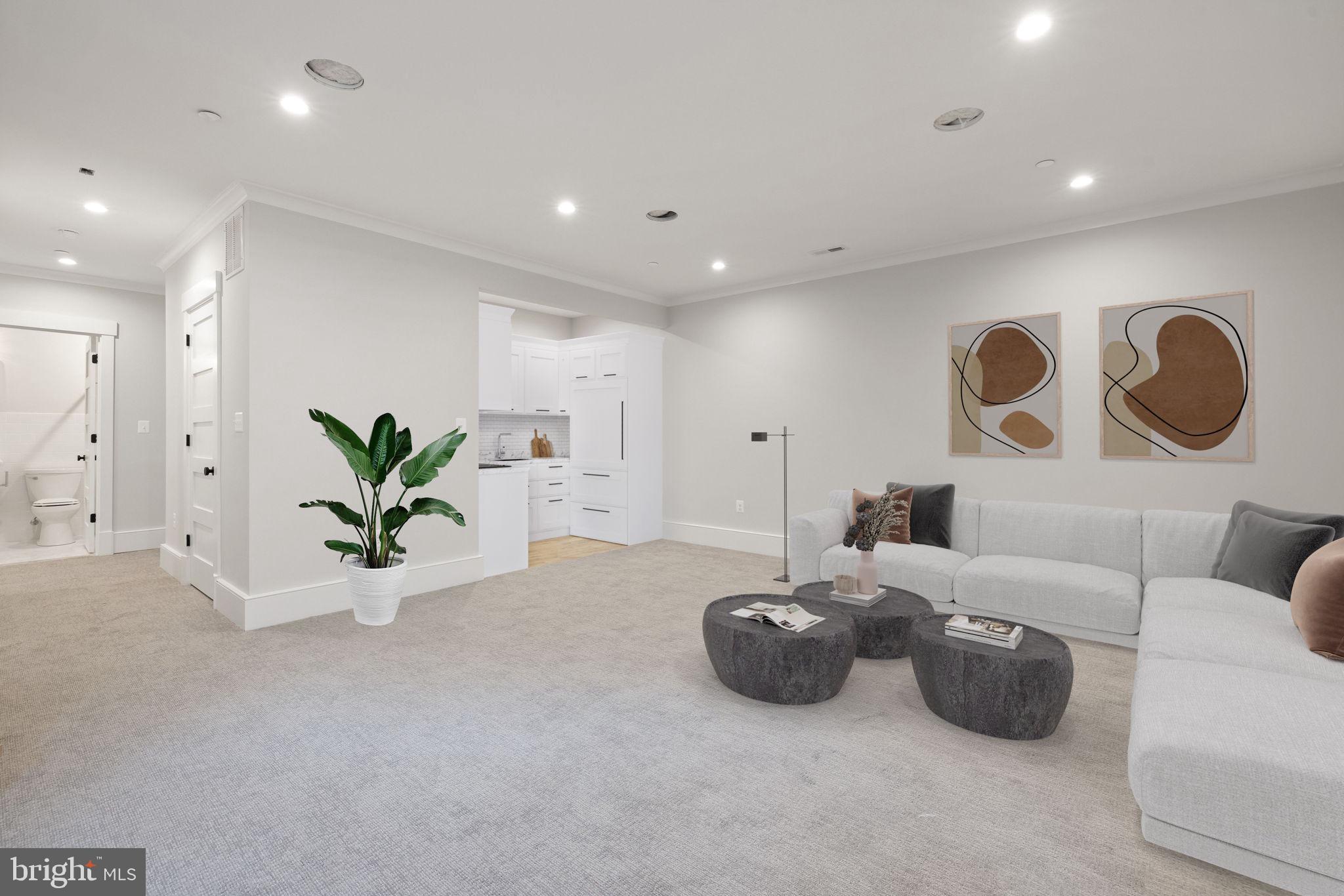 CAPITOL HILL - Residential