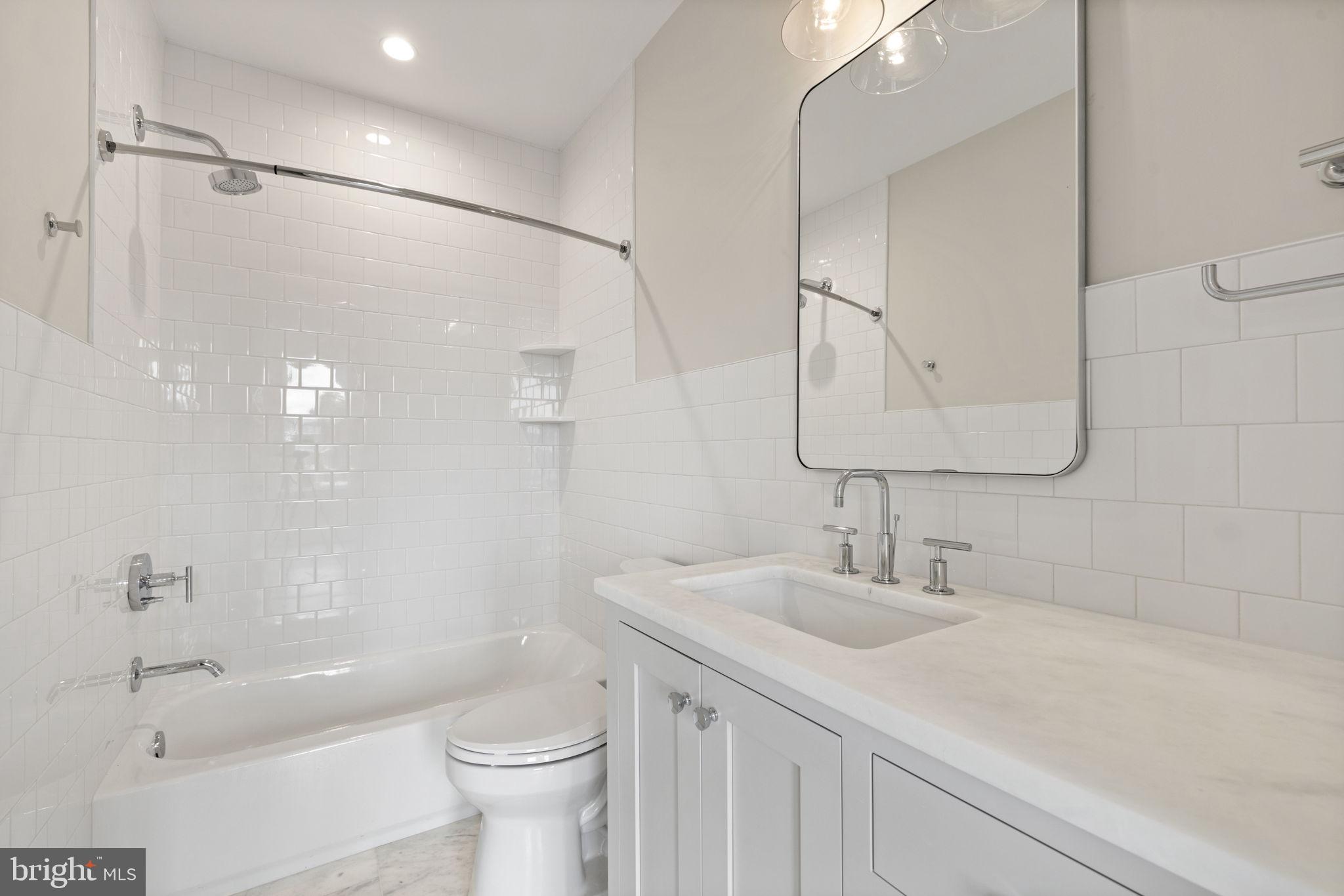 CAPITOL HILL - Residential
