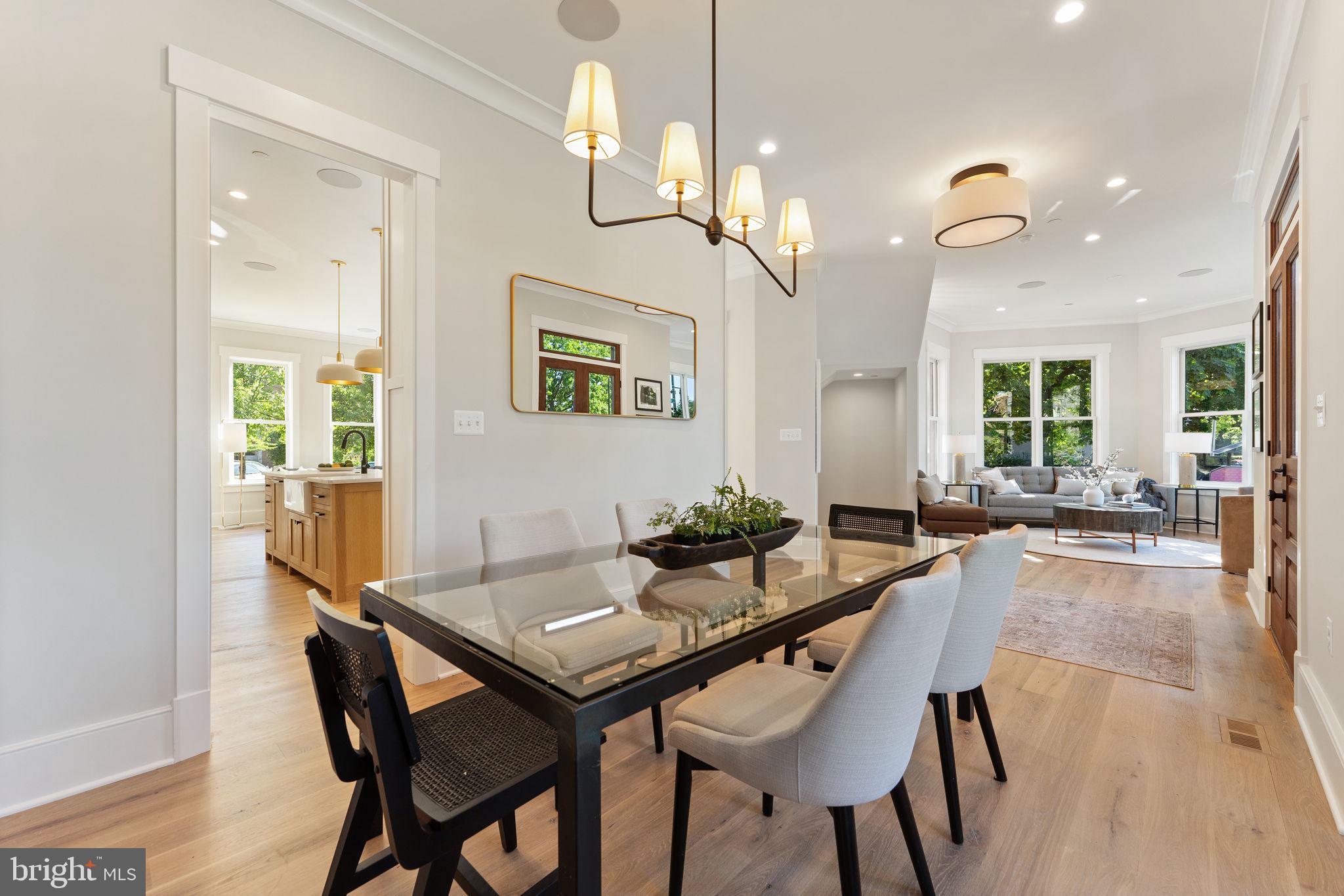 CAPITOL HILL - Residential