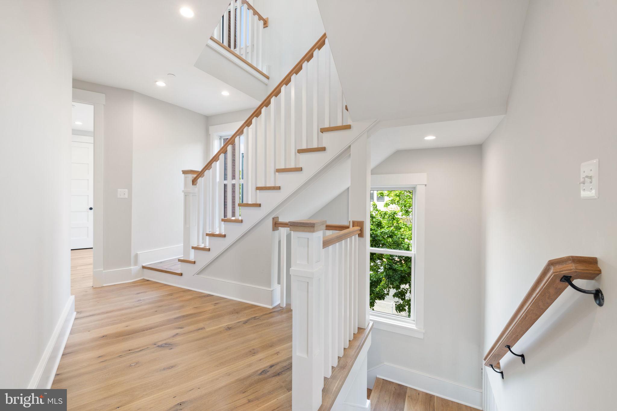 CAPITOL HILL - Residential