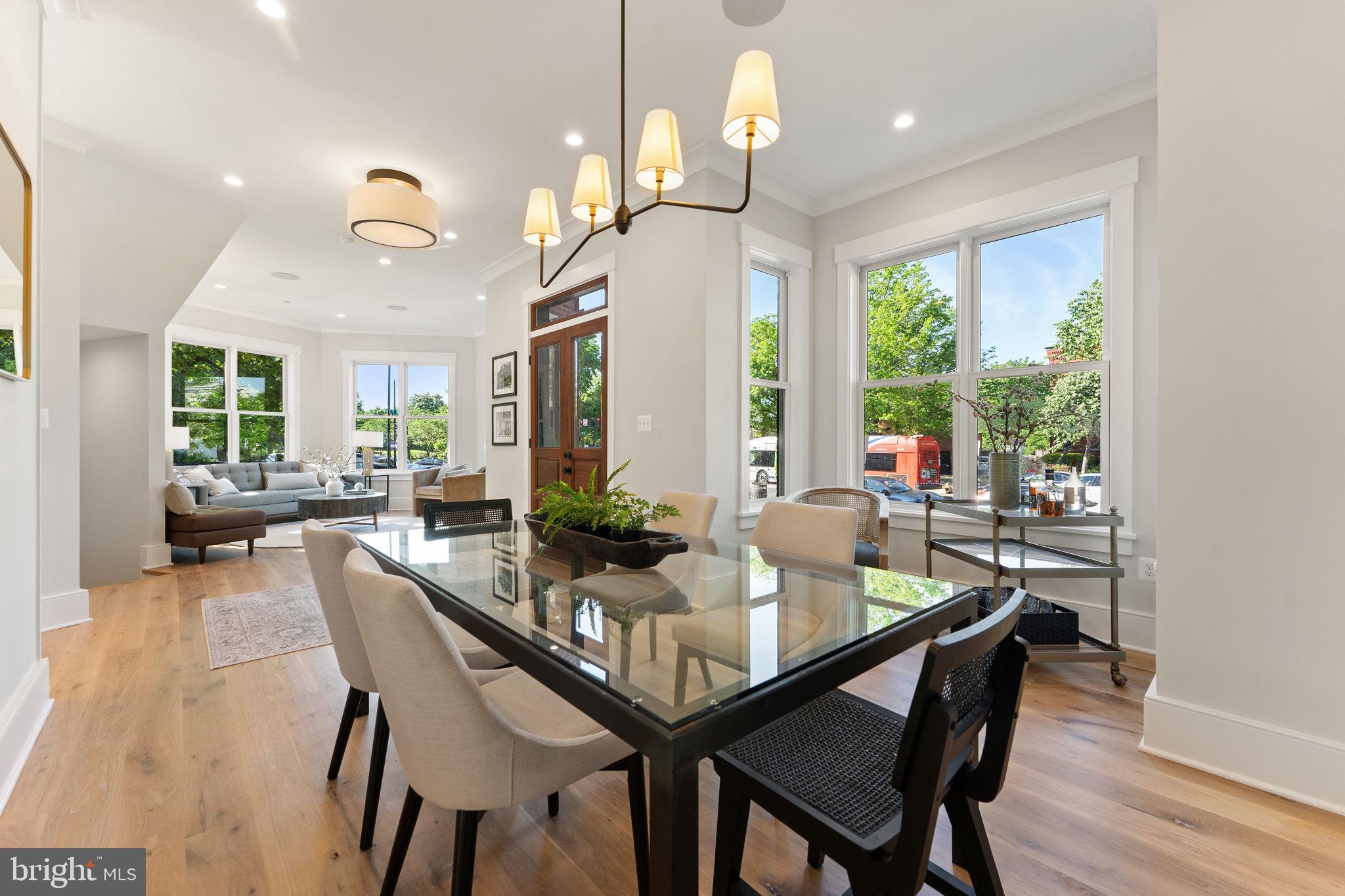 CAPITOL HILL - Residential
