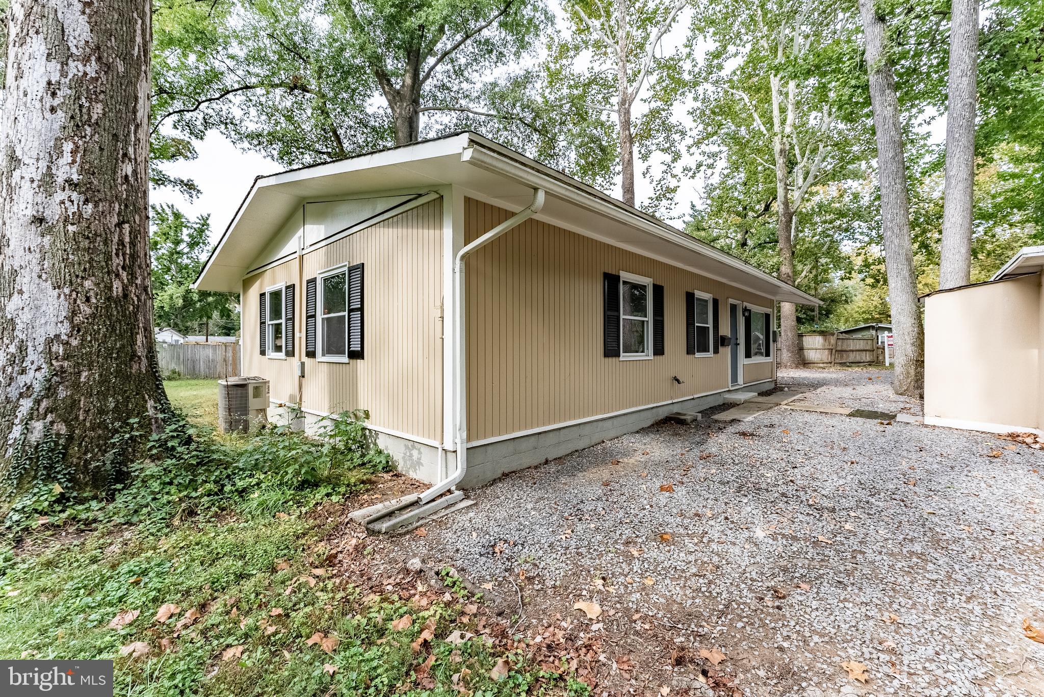 13709 MARBURY LANE