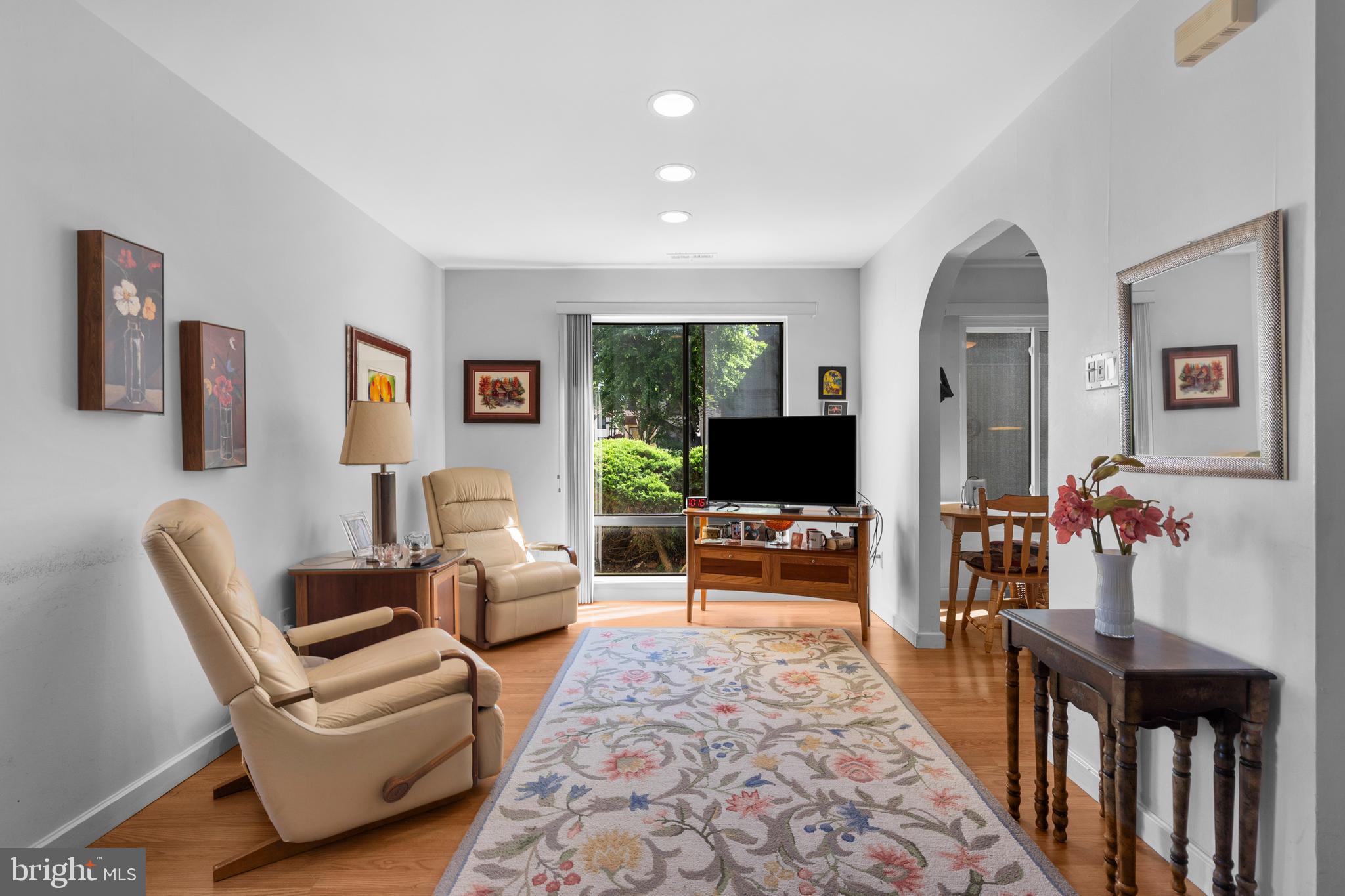 BAKERS BAY CONDOMINIUMS - Residential