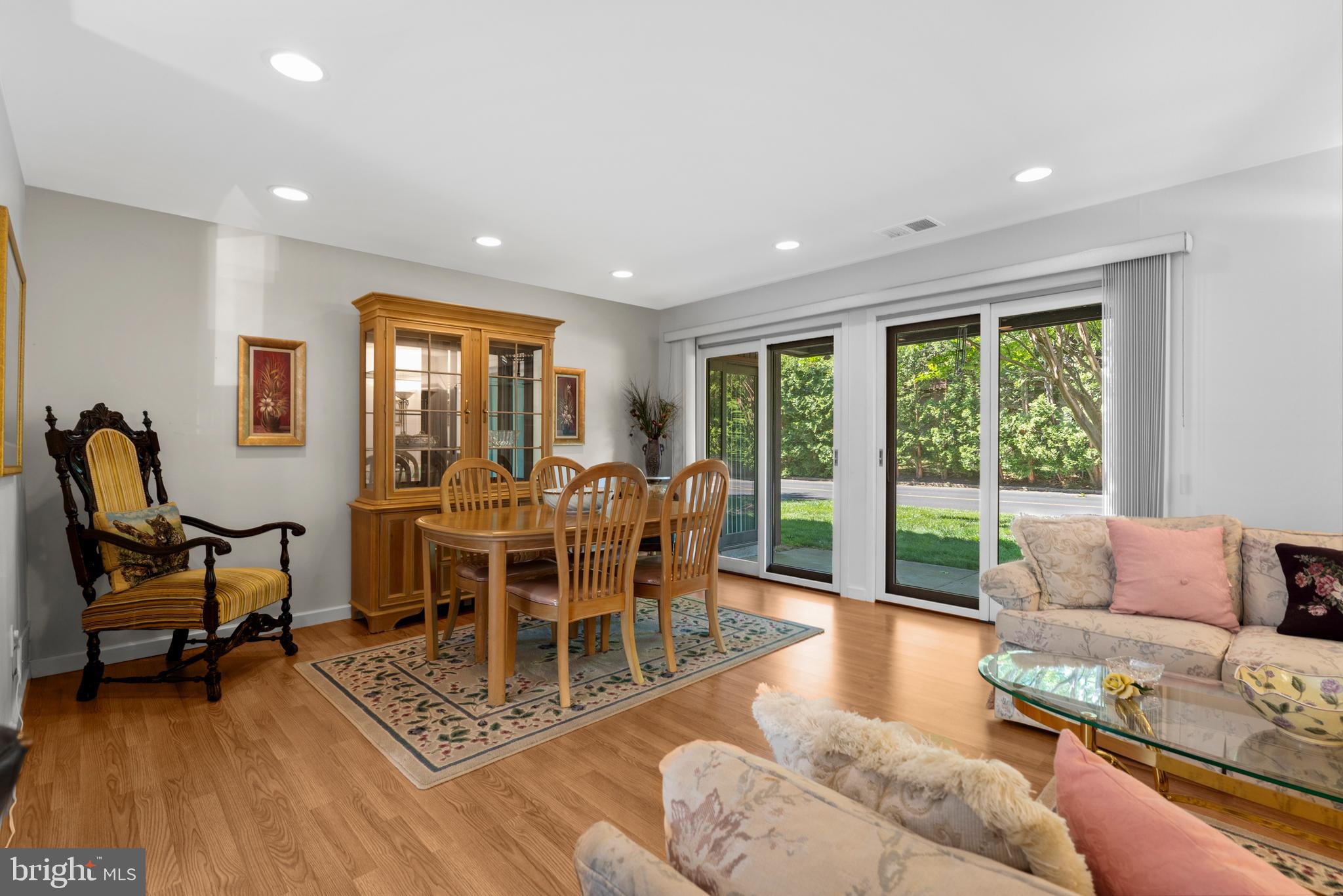 BAKERS BAY CONDOMINIUMS - Residential