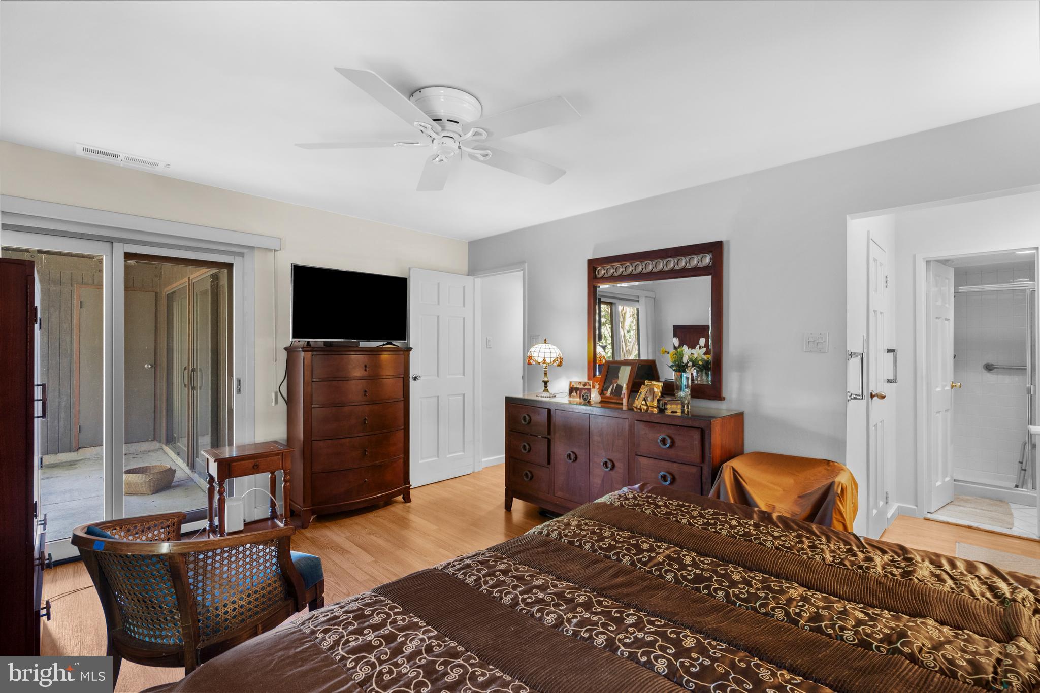 BAKERS BAY CONDOMINIUMS - Residential