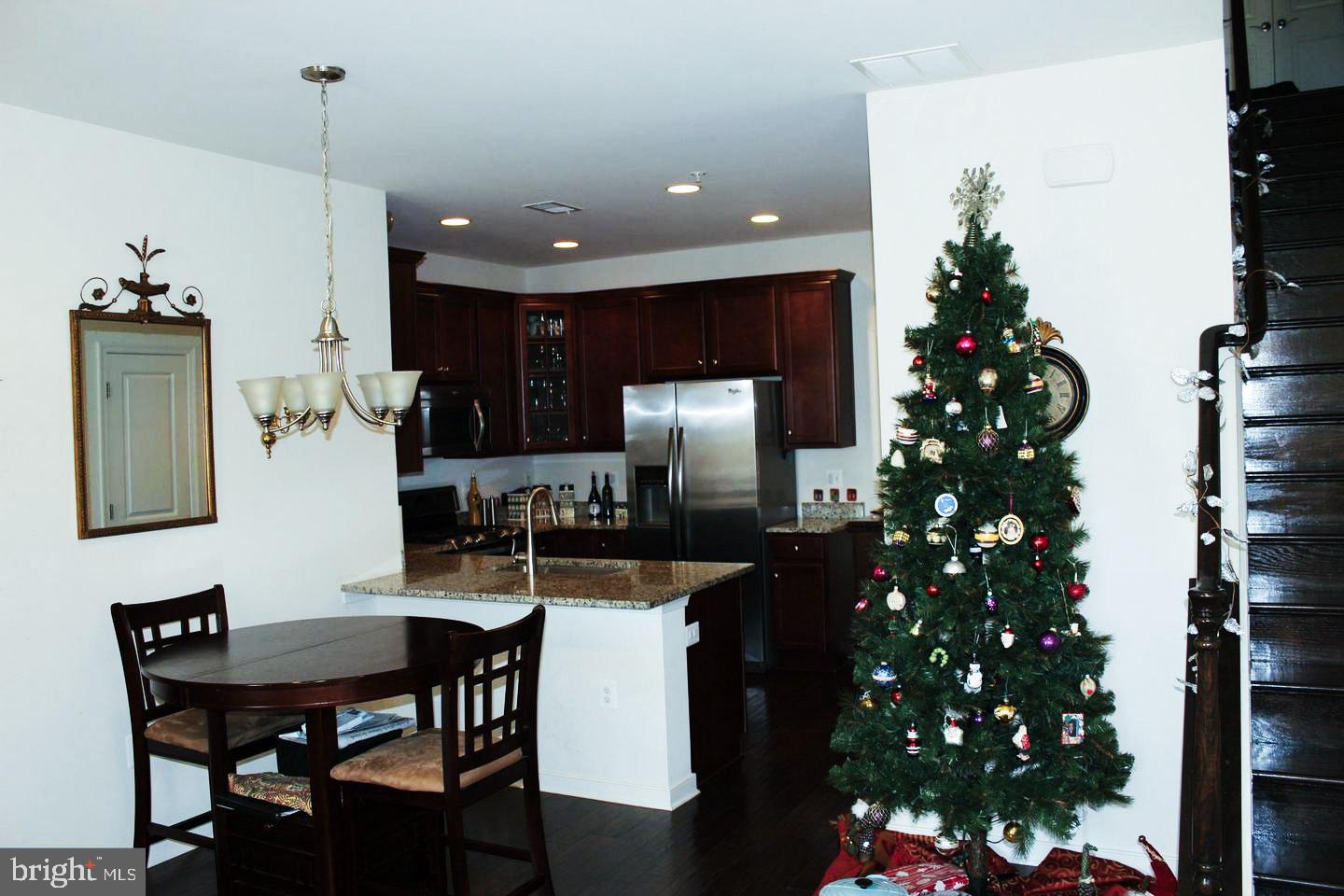 44100 VAIRA TERRACE