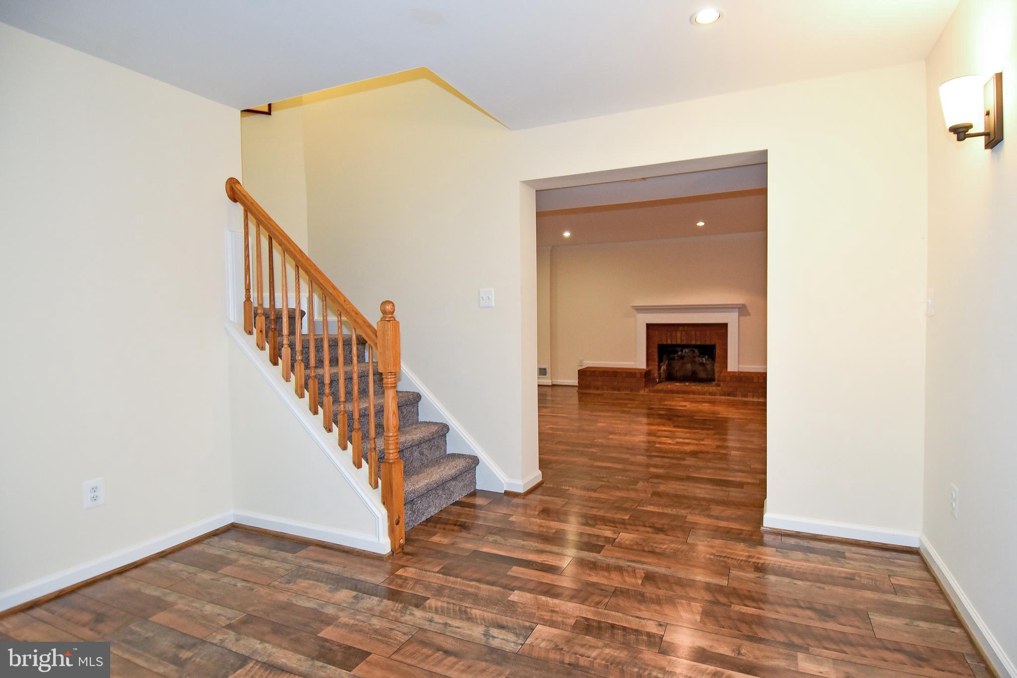 DOVER BALMORAL RIVERWOOD - Residential