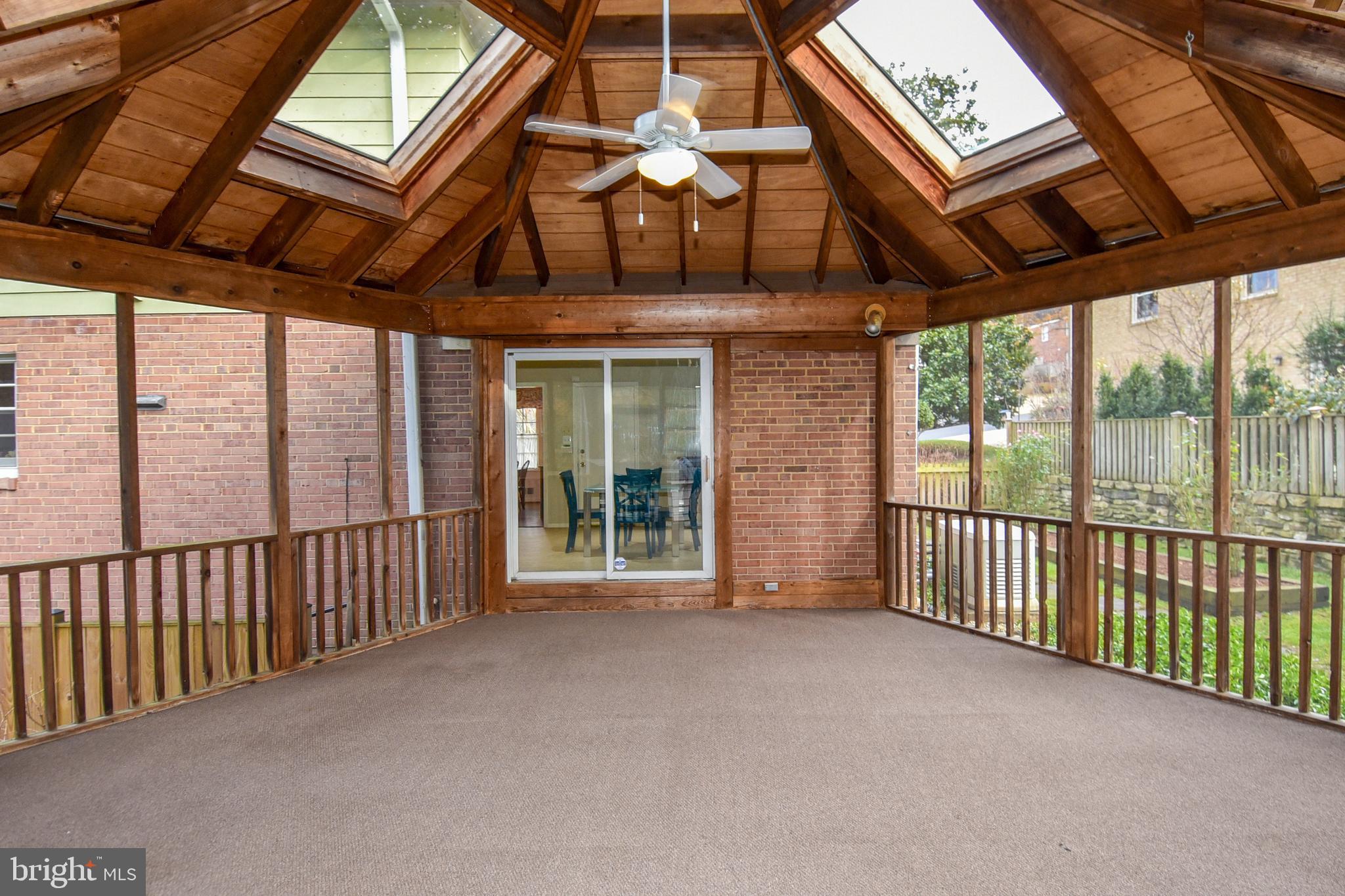 DOVER BALMORAL RIVERWOOD - Residential