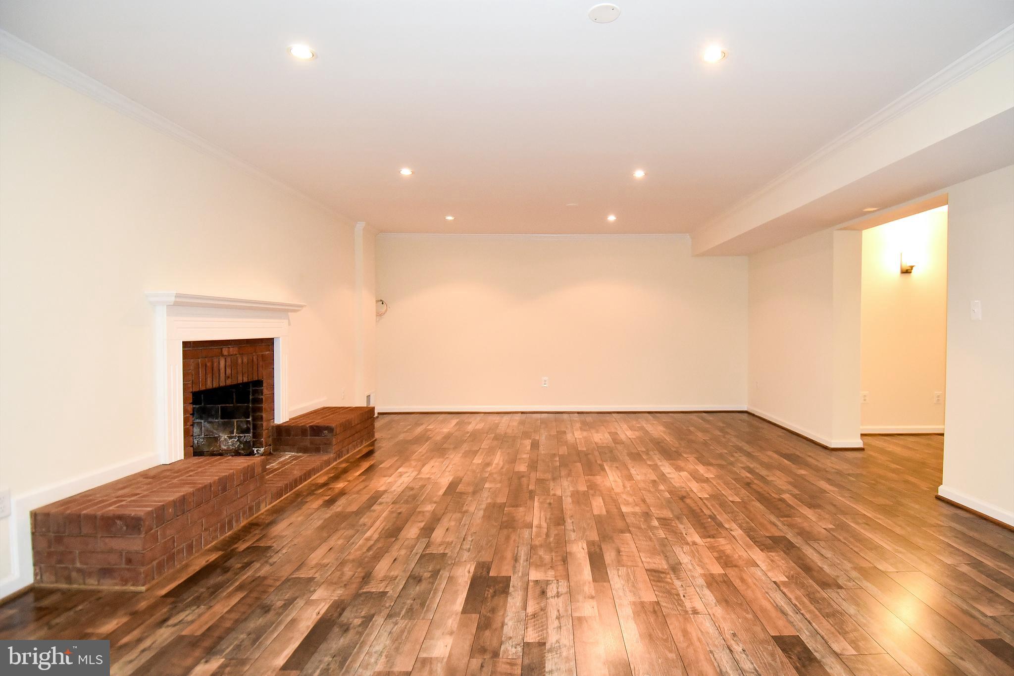 DOVER BALMORAL RIVERWOOD - Residential