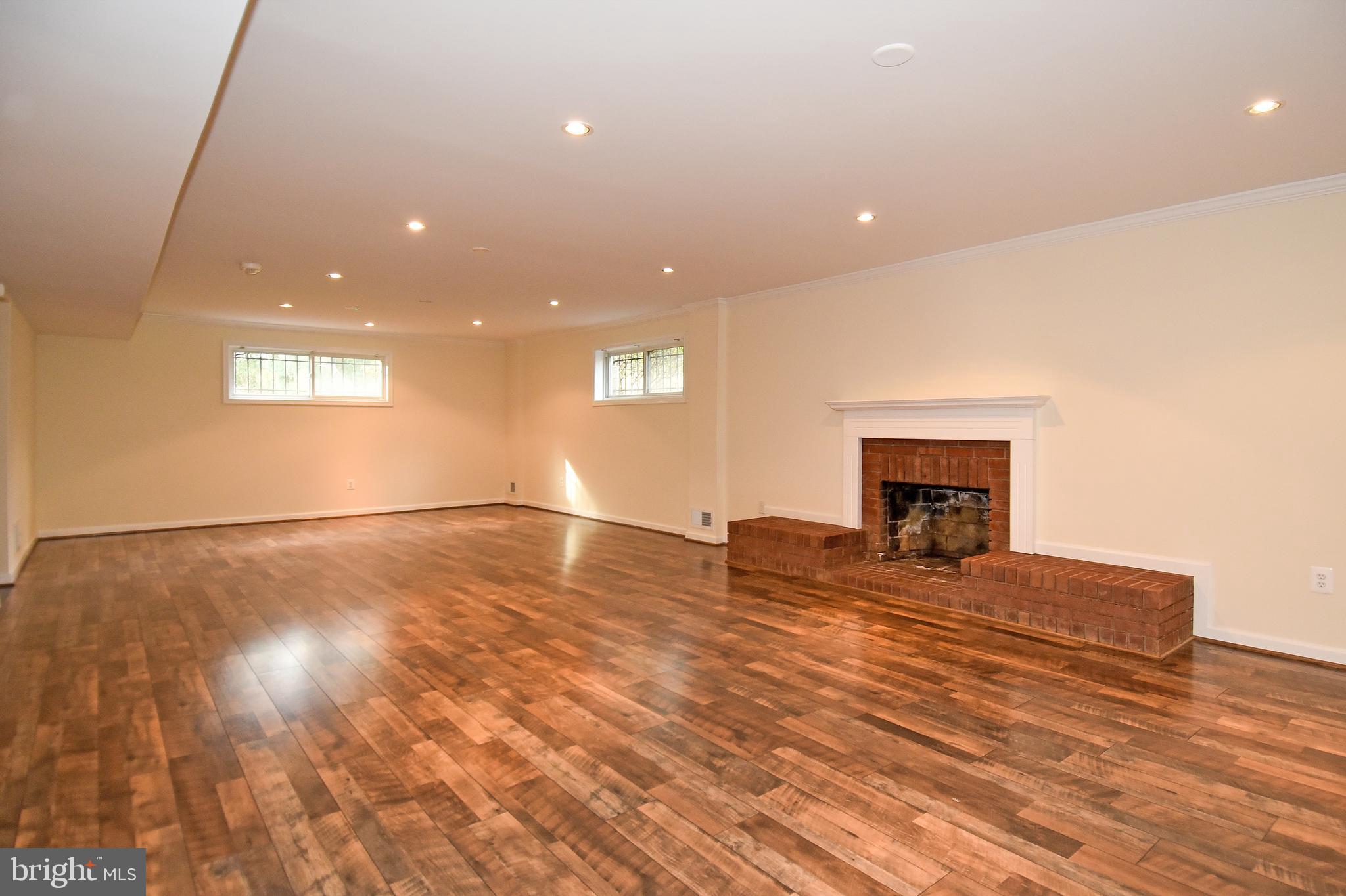 DOVER BALMORAL RIVERWOOD - Residential