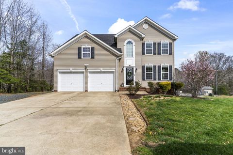 Photo of 46976 Pembrooke Street, LEXINGTON PARK, MD 20653 (MLS # MDSM2030182)