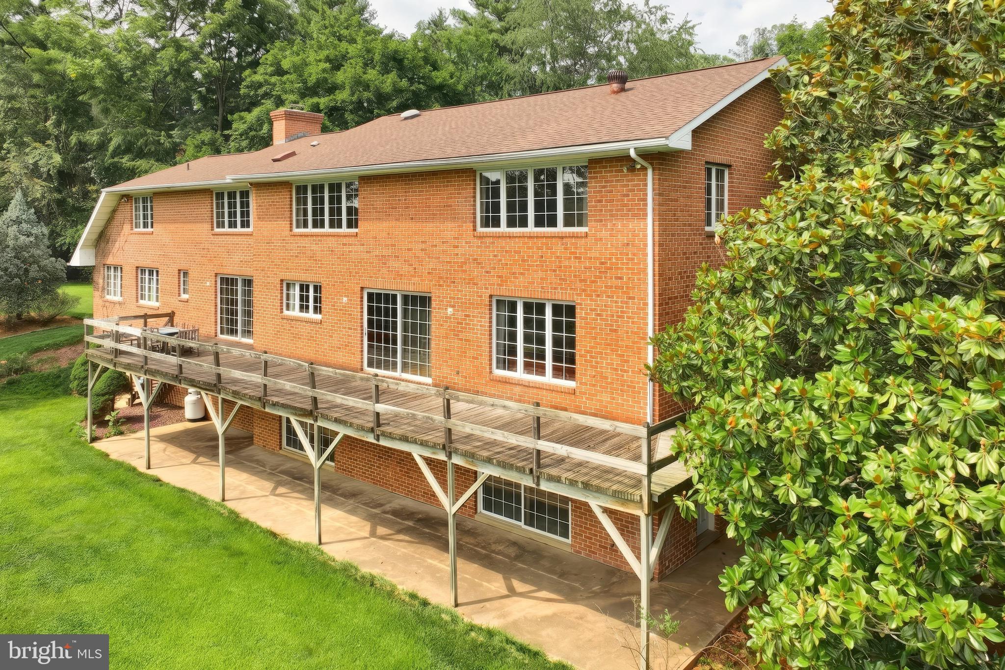 176 TUSCARORA DRIVE