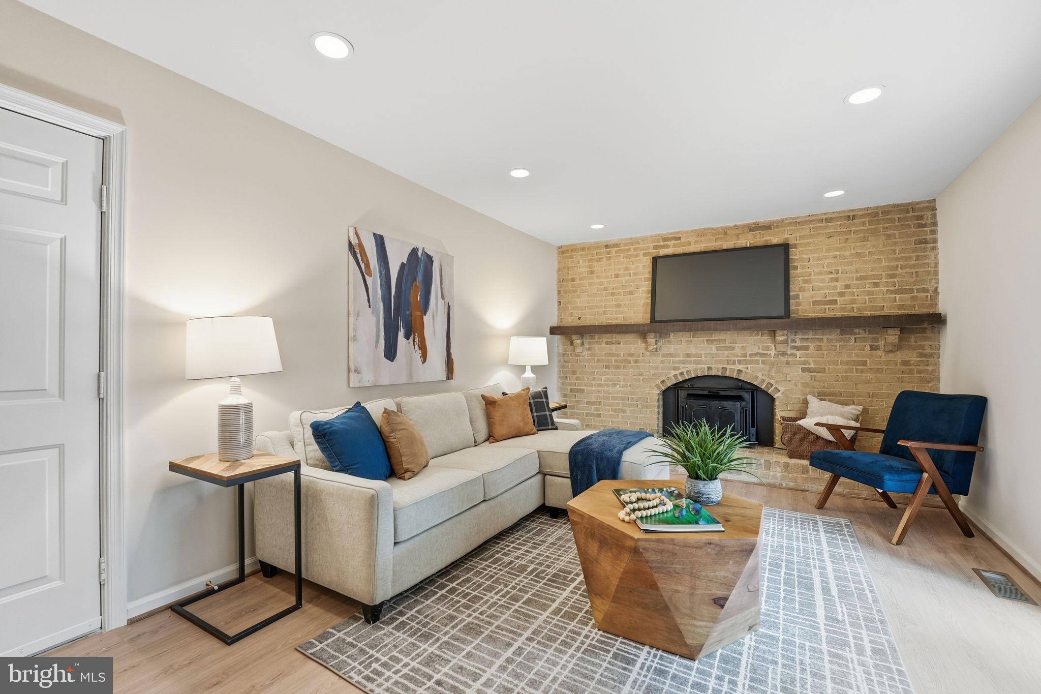 POPLAR TREE ESTATES - Residential