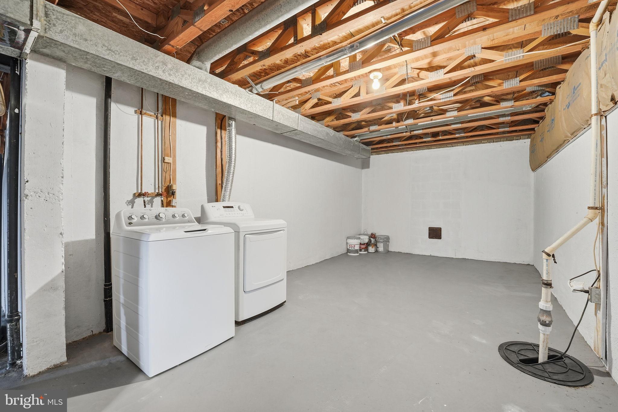 POPLAR TREE ESTATES - Residential