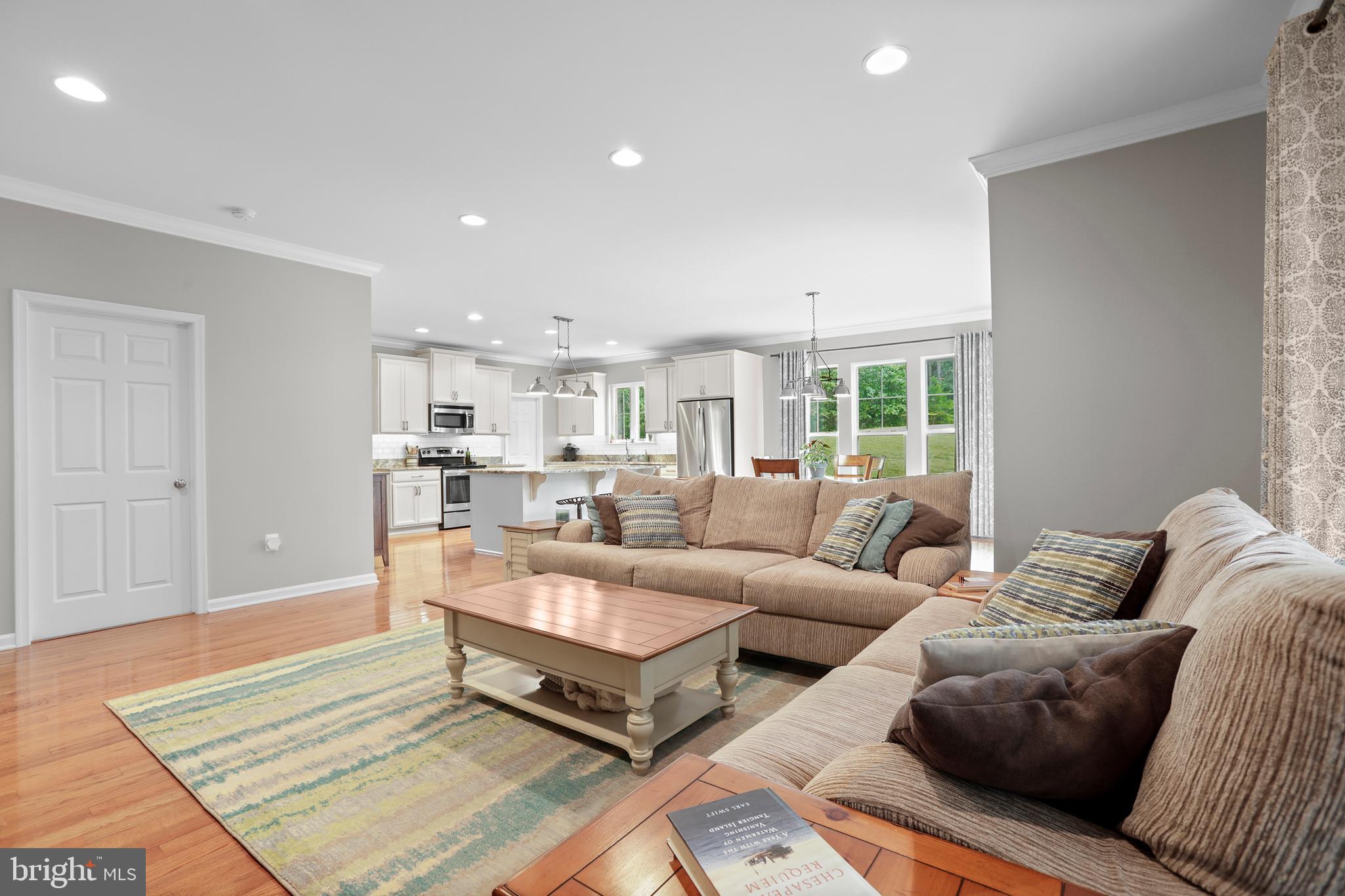 SOUTHERN HILLS ESTATES - Residential