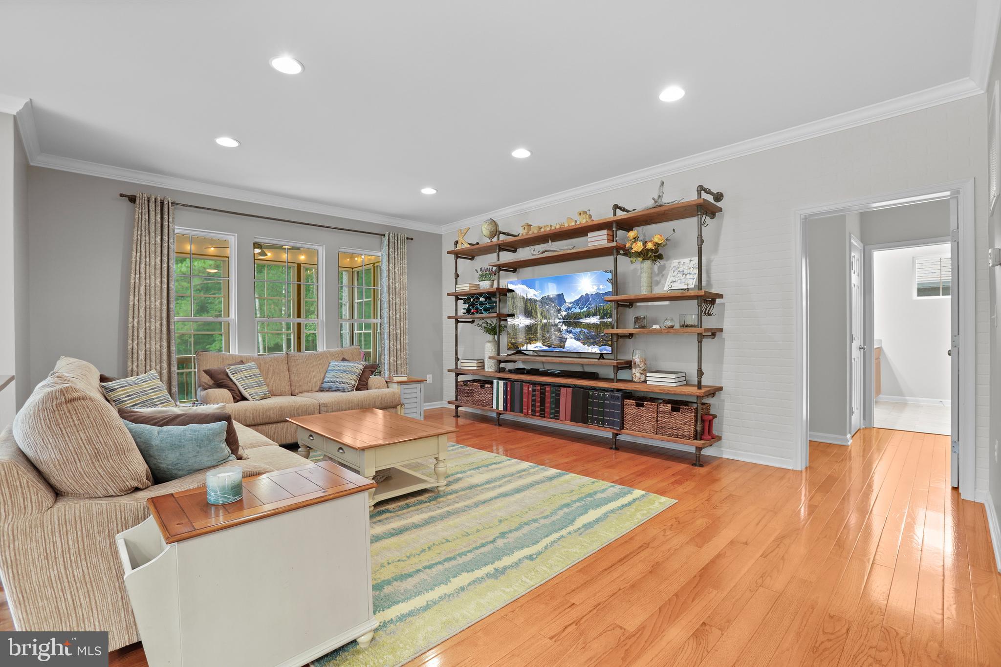 SOUTHERN HILLS ESTATES - Residential