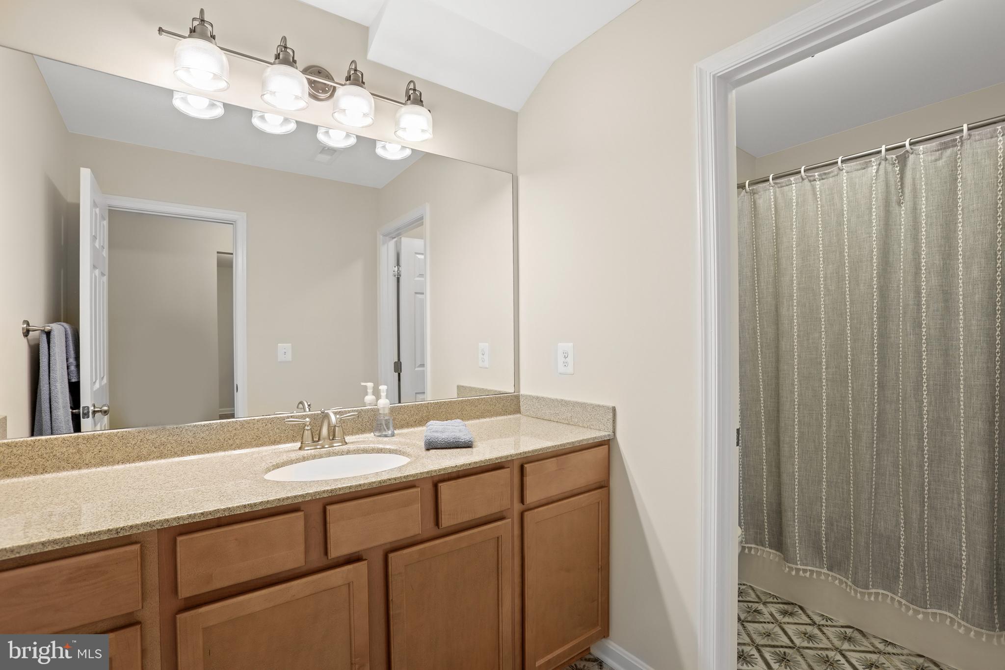 SOUTHERN HILLS ESTATES - Residential