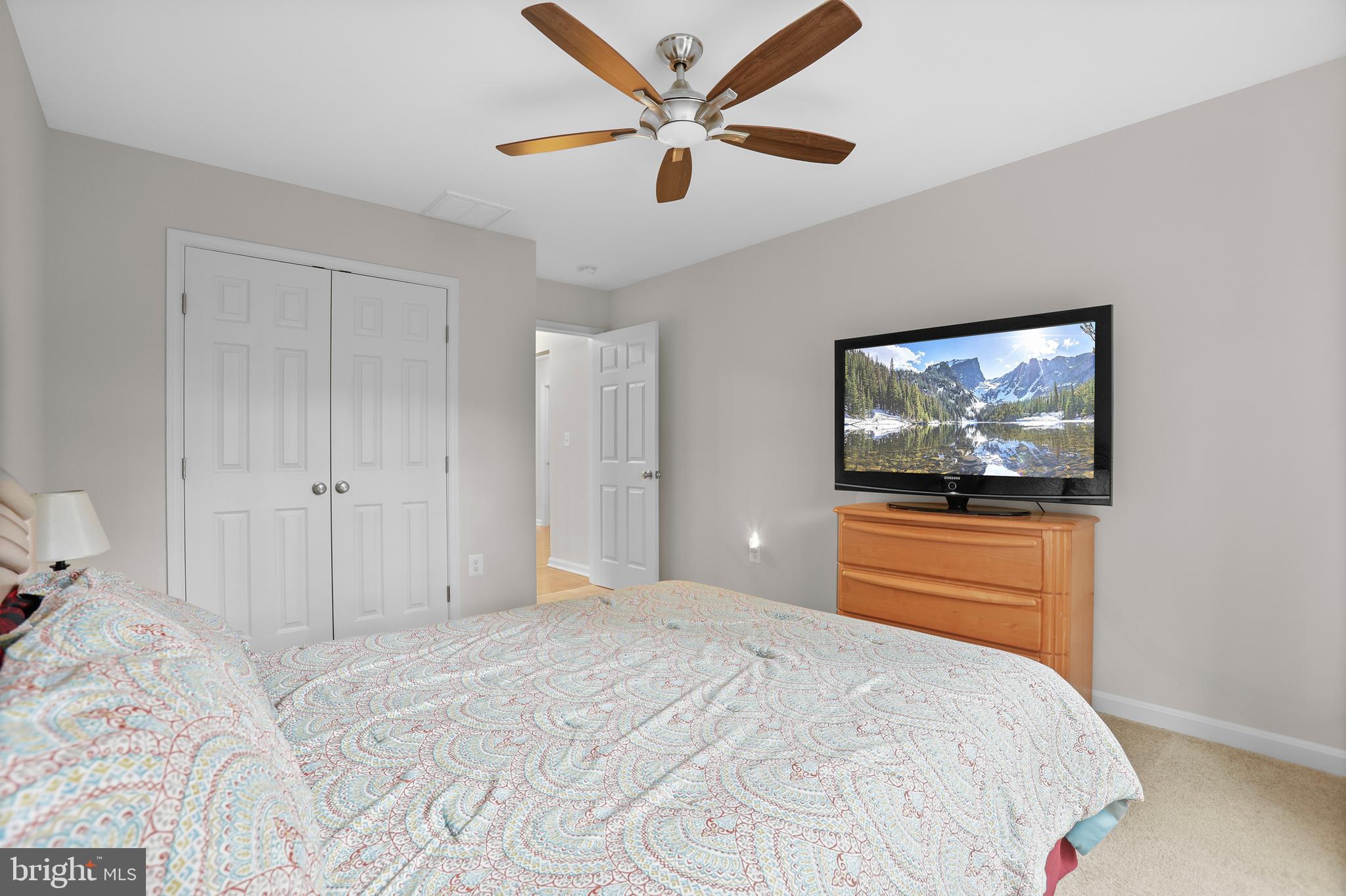 SOUTHERN HILLS ESTATES - Residential