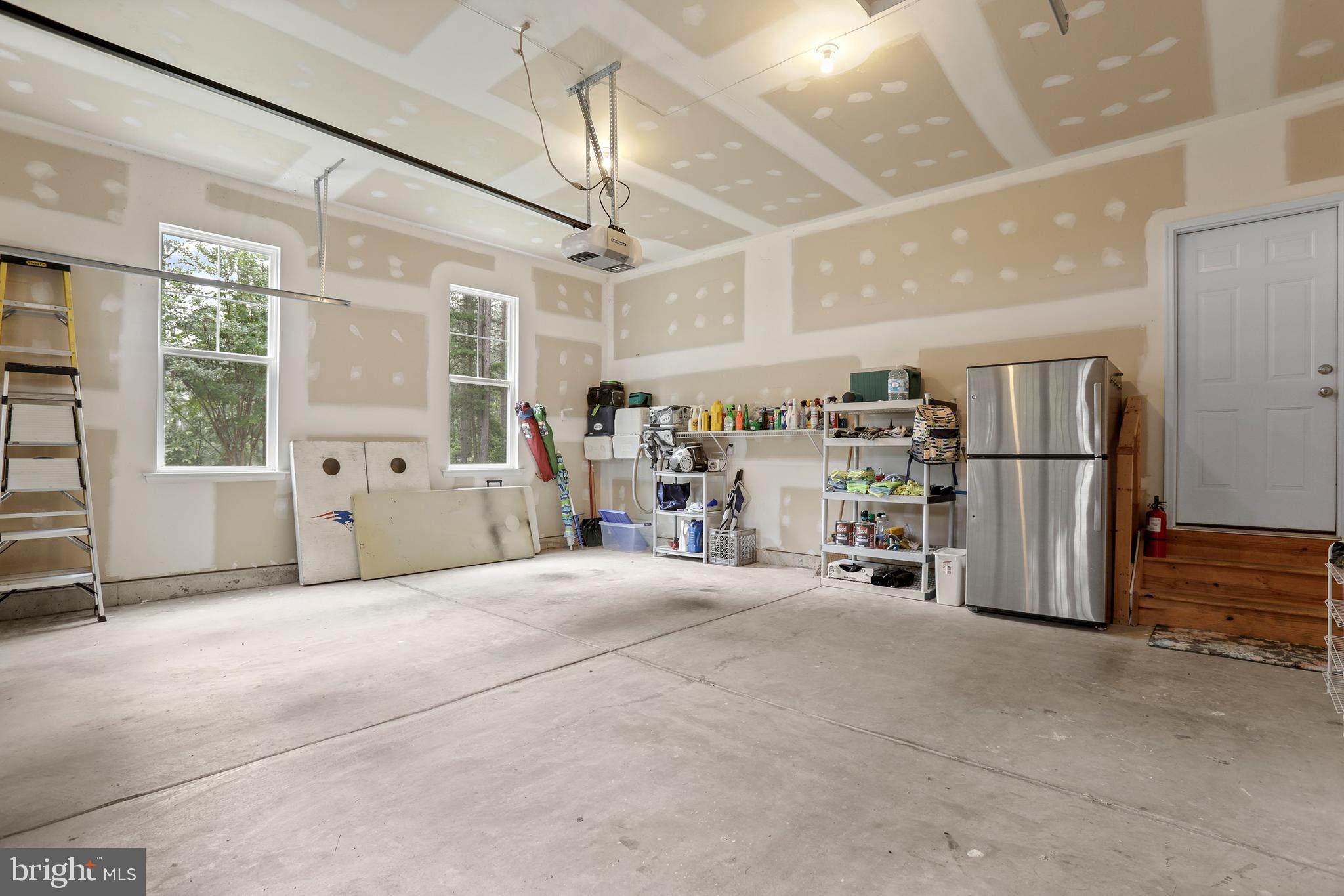 SOUTHERN HILLS ESTATES - Residential