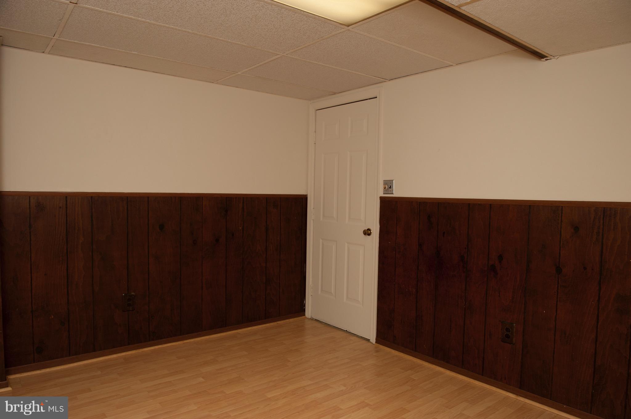 STAFFORD OAKS - Residential Lease