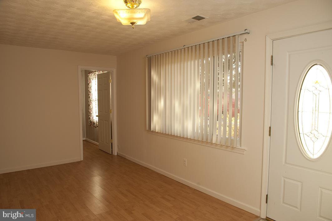 STAFFORD OAKS - Residential Lease