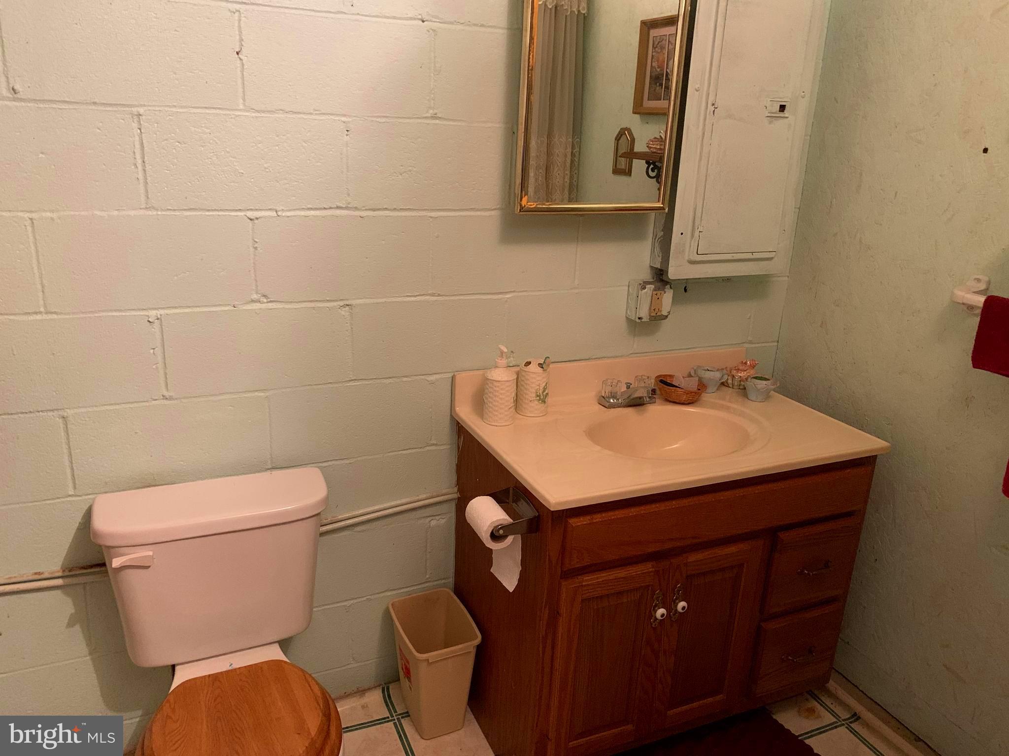 POPLAR SPRINGS - Residential