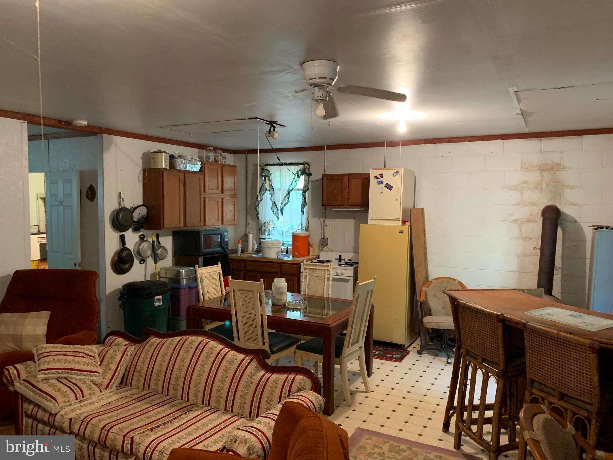 POPLAR SPRINGS - Residential