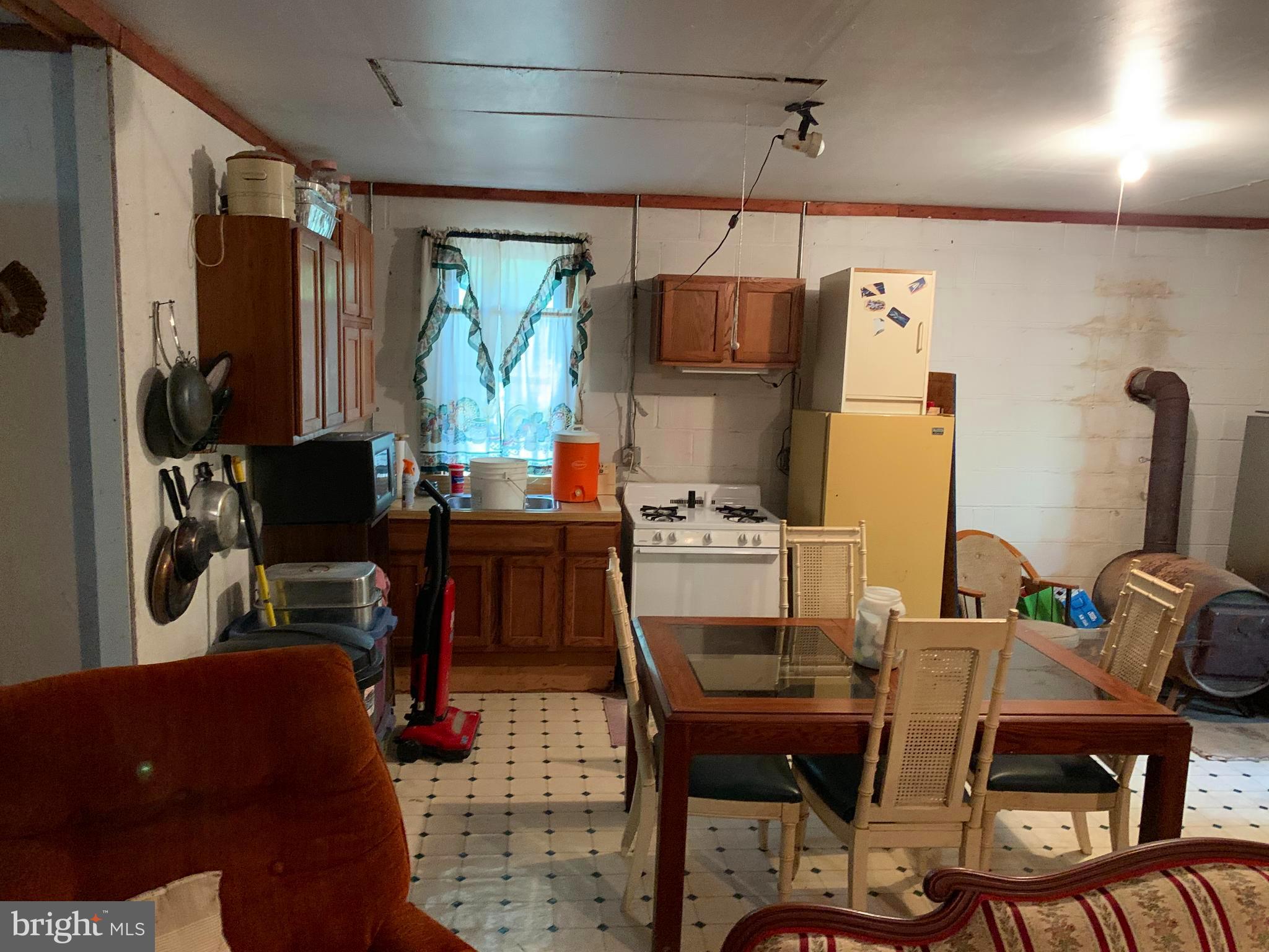 POPLAR SPRINGS - Residential