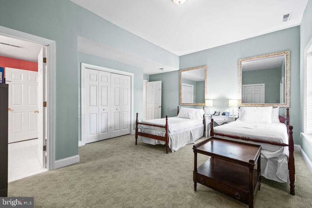 BRAESIDE - Residential