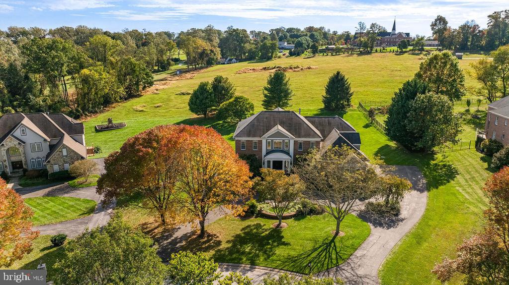 13 DIPPING POND COURT
