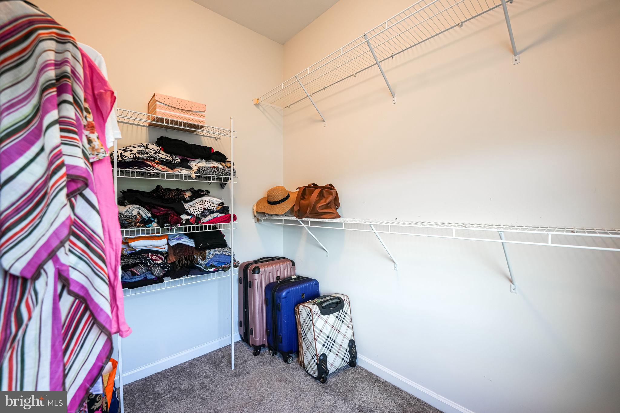 POTOMAC CLUB - Residential