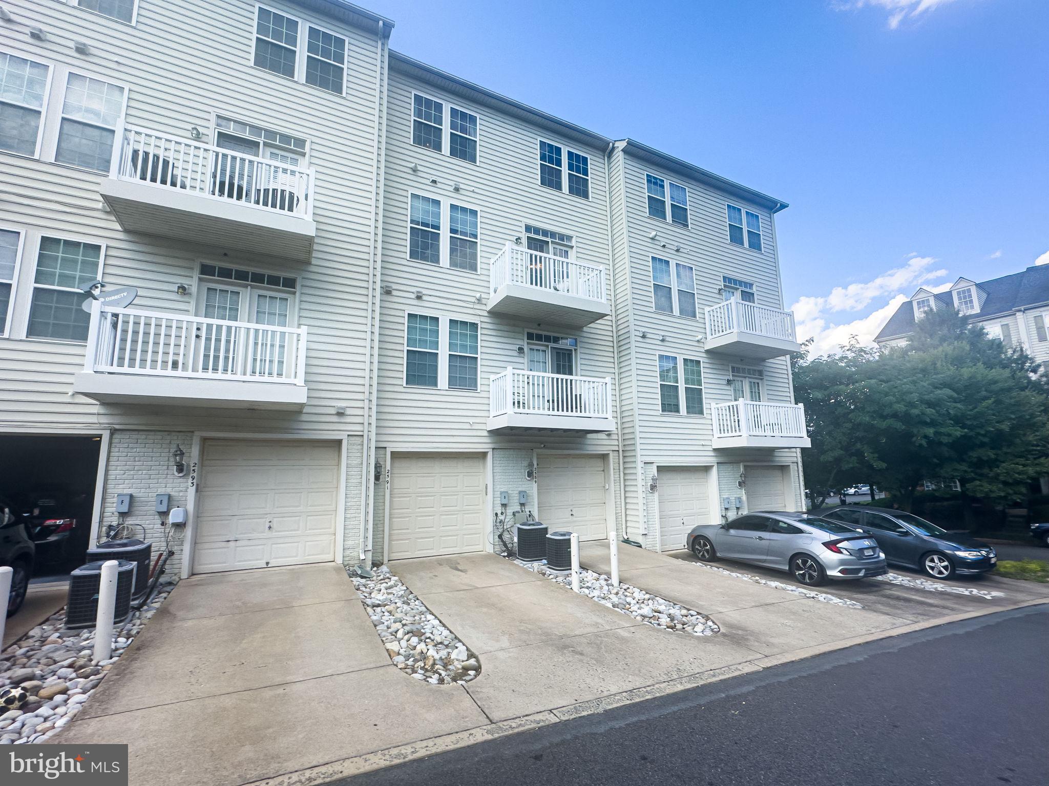 POTOMAC CLUB - Residential