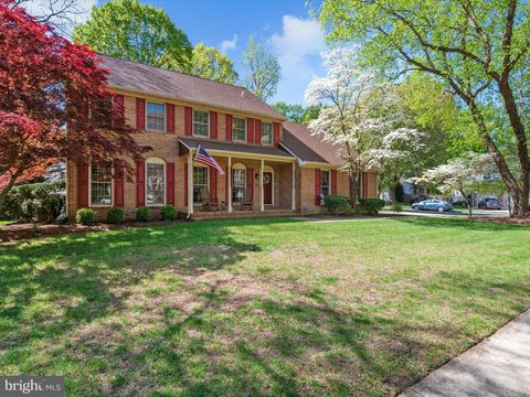 1711 PEARTREE LANE CROFTON MD 21114