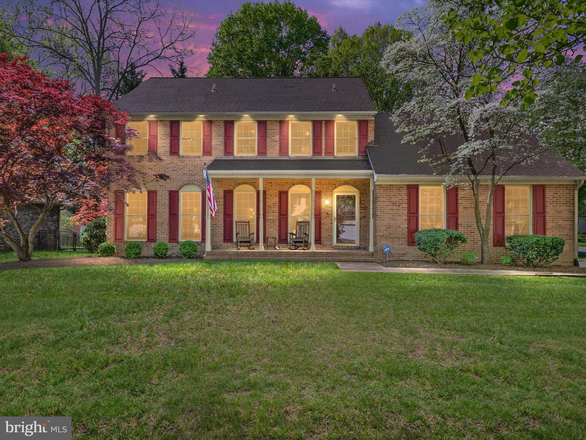 1711 PEARTREE LANE