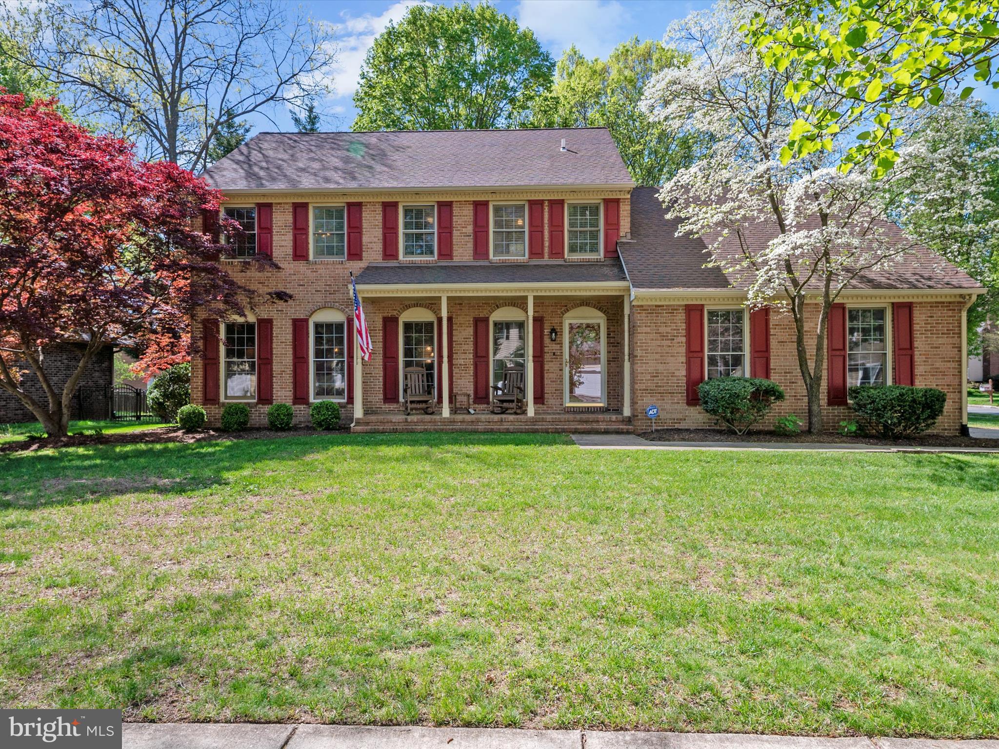 1711 PEARTREE LANE
