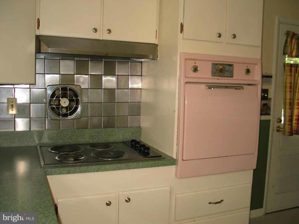 SUBURBAN GREENS - Residential