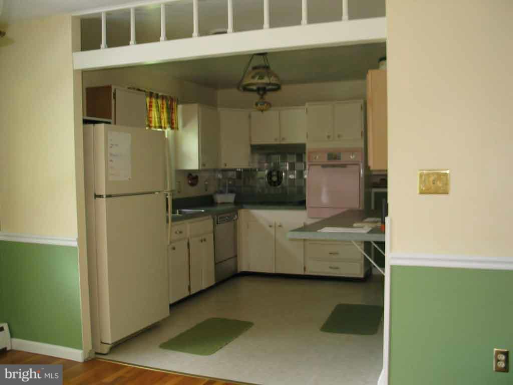 SUBURBAN GREENS - Residential