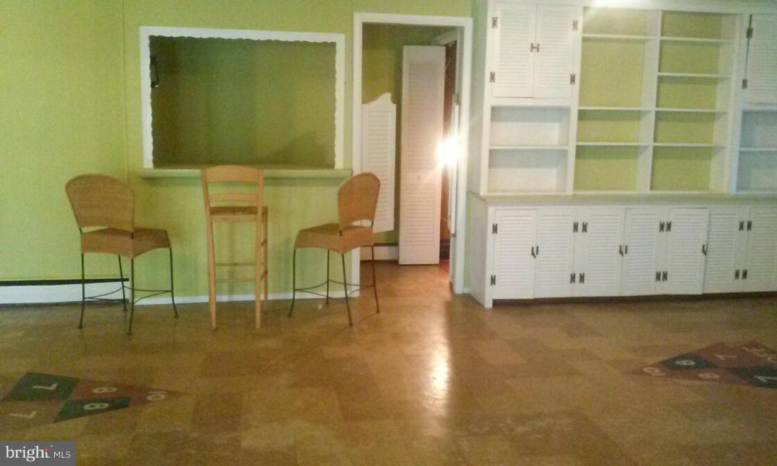 SUBURBAN GREENS - Residential