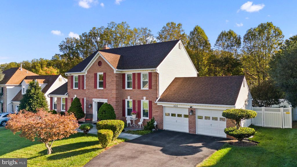 Photo of 409 Carona Place, SILVER SPRING, MD 20905 (MLS # MDMC2203900)