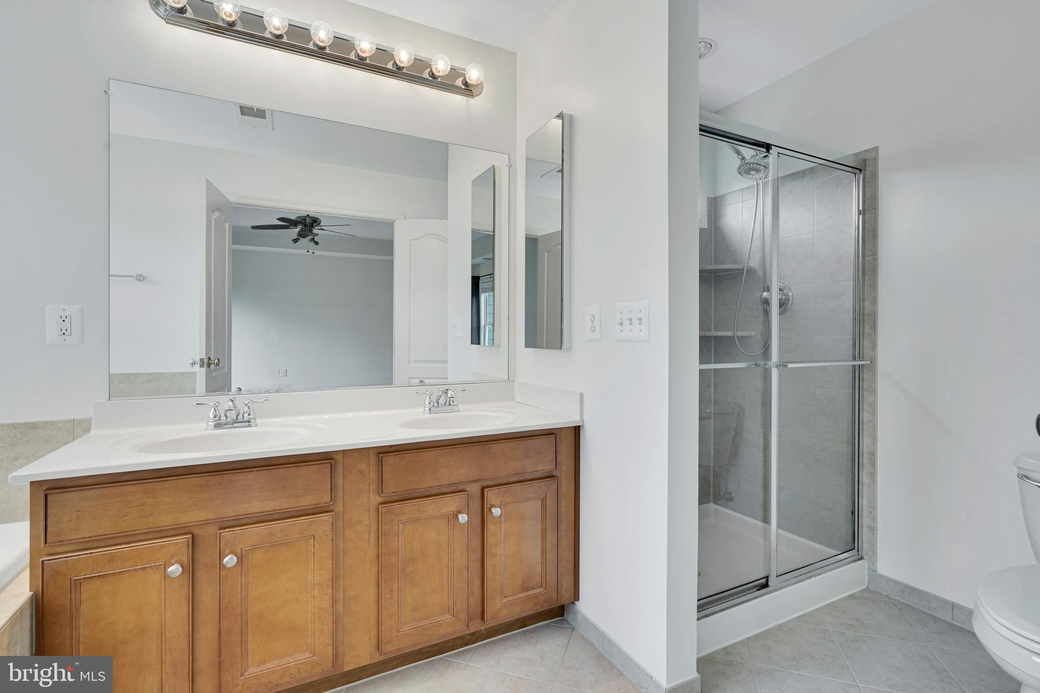 FONTAINE AT PRESIDENTS - Residential