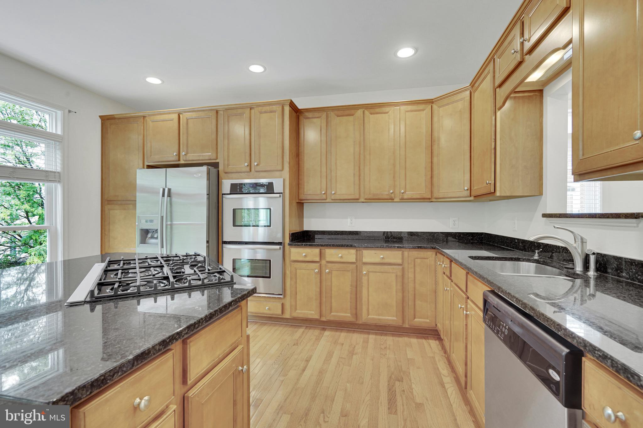 FONTAINE AT PRESIDENTS - Residential