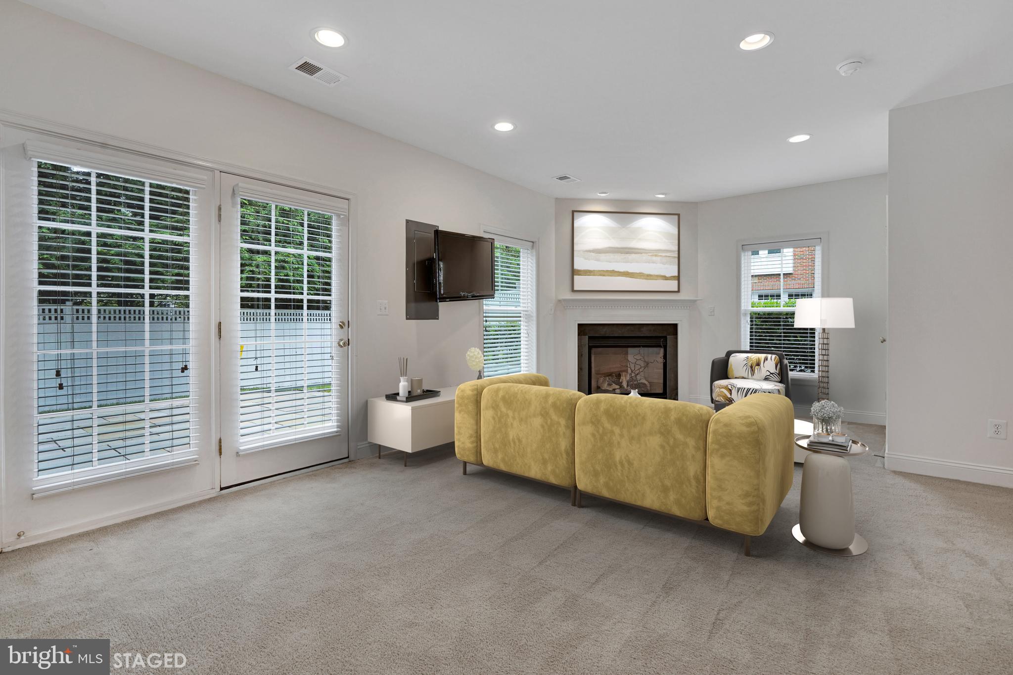 FONTAINE AT PRESIDENTS - Residential