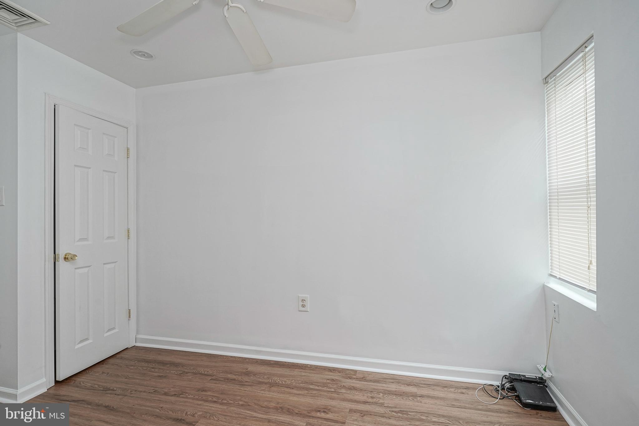 POINT BREEZE - Residential Lease