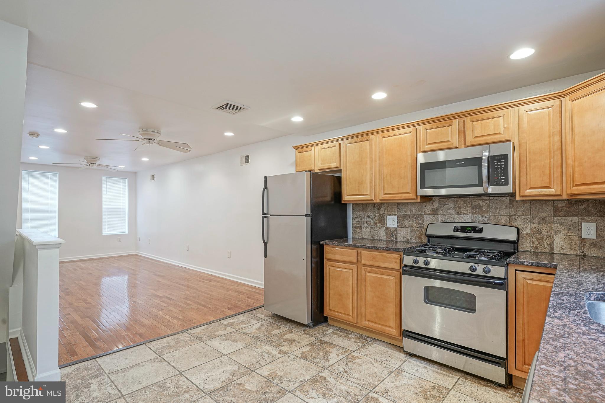 POINT BREEZE - Residential Lease