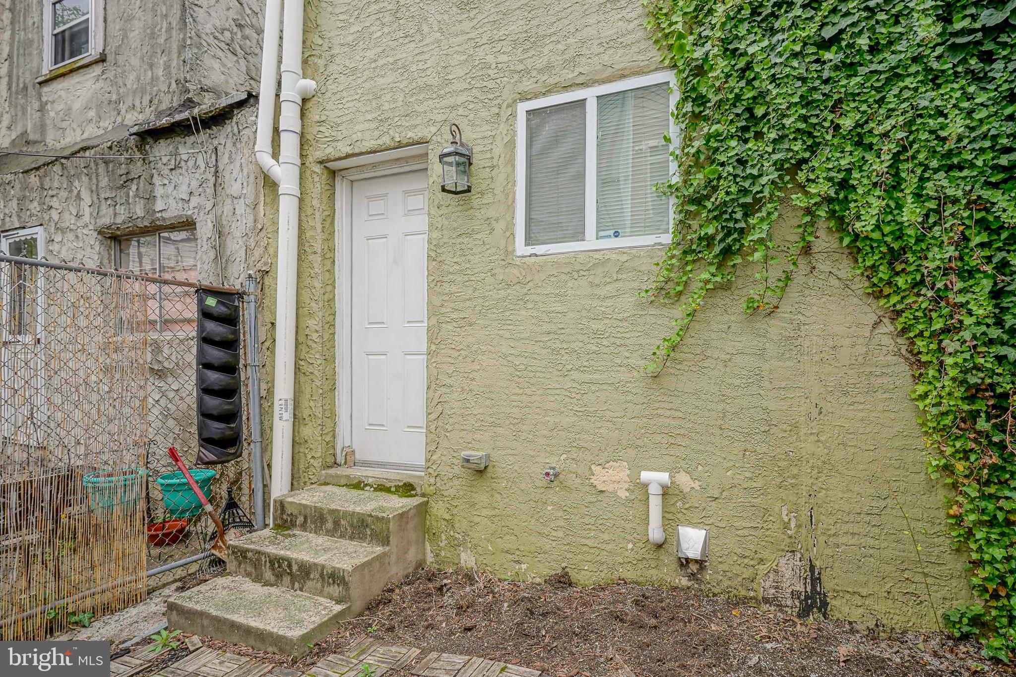 POINT BREEZE - Residential Lease