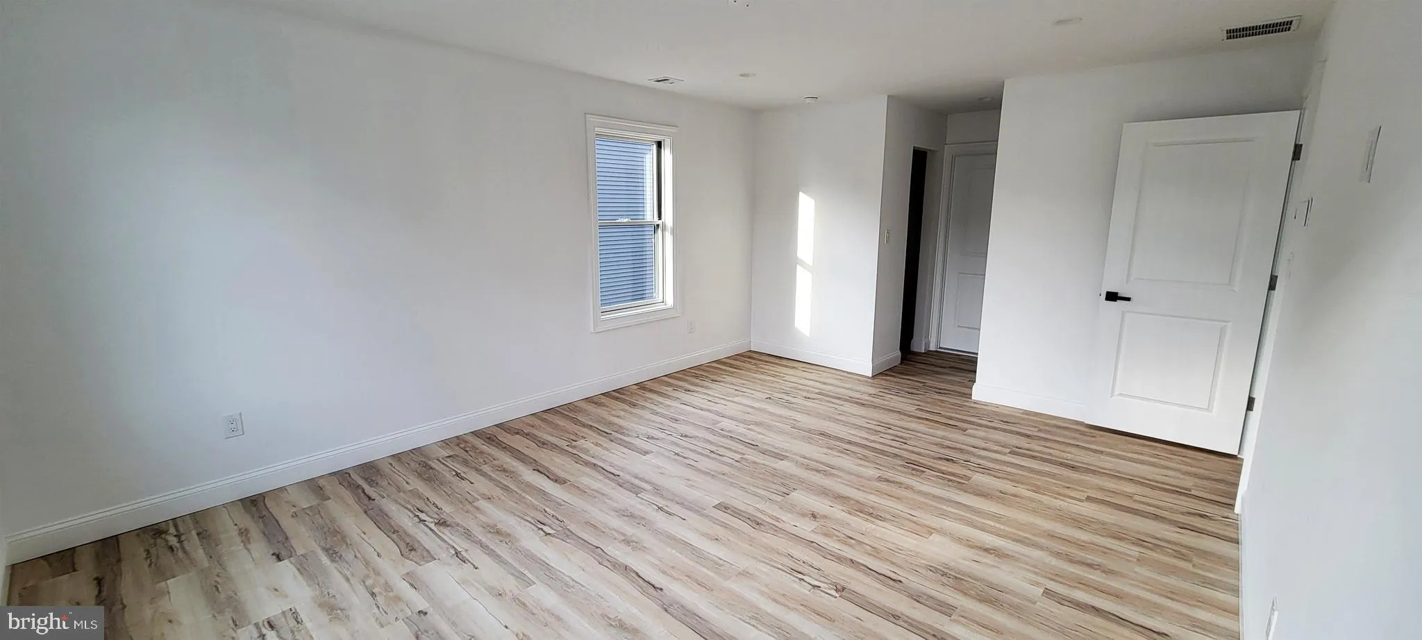 Egg Harbor Twp, New Jersey 08234, United States, 5 Bedrooms Bedrooms, ,4 BathroomsBathrooms,Residential,Pending,41541